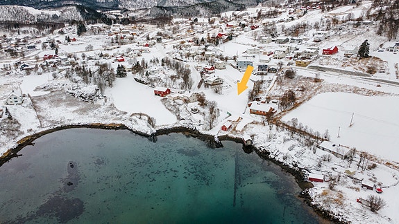 EIE eiendomsmegling v/Runar Bjørkelund har gleden av å presentere denne fine tomta i Sjyveien i Kilbotn Foto: Paparazzi v Camilla Norvoll