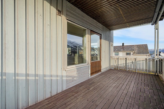 1.etg. - Med små oppgraderinger kan du skape en trivelig uteplass hvor du kan samle både familie og venner