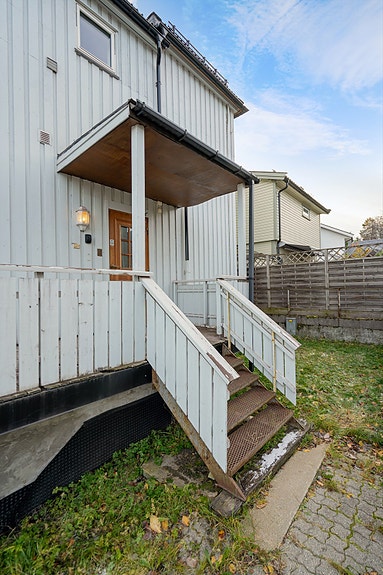 Felles inngangsparti for 1. og 2. etasjen