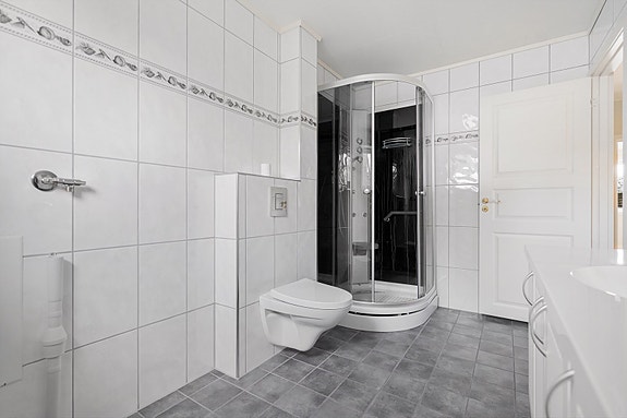 2.etg. - Badet har opplegg til vaskemaskin