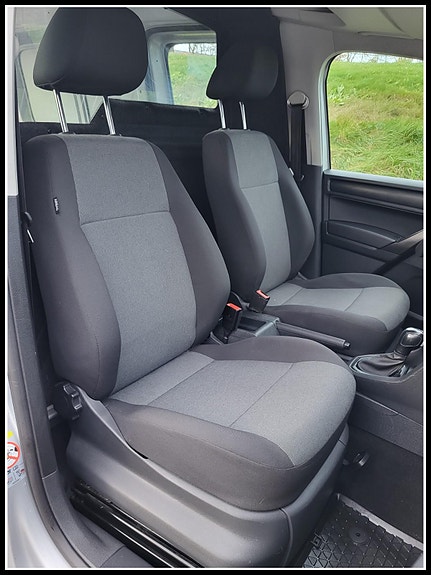 Volkswagen Caddy Maxi 10 of 22