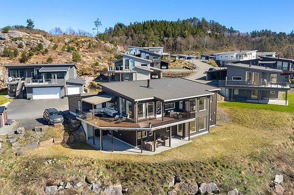 Velkommen til Romsåskroken 60! Utsiktstomt med svært gode solforhold og stor veranda
Foto: Fotograf Morten Fasseland AS