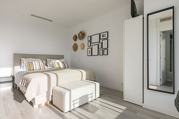 Duplex Penthouse med 3 soverom - Stor terrasse med fantastisk havutsikt - Flotte fellesområder!