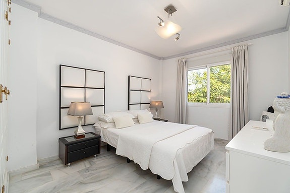 Romslig villa med sjøutsikt og stor tomt - Kun 4 minutter fra La Cala de Mijas