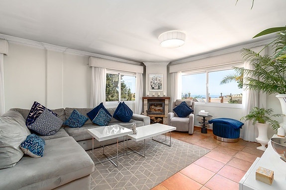 Romslig villa med sjøutsikt og stor tomt - Kun 4 minutter fra La Cala de Mijas