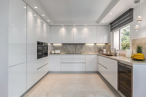 Romslig villa med sjøutsikt og stor tomt - Kun 4 minutter fra La Cala de Mijas