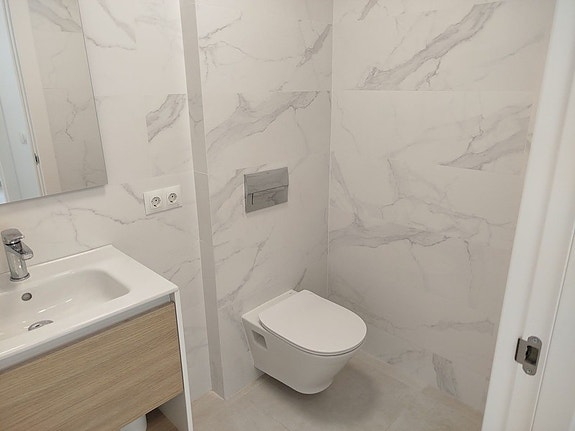 Villa med 4 soverom og separat leilighet - Totalrenovert og innflytningsklar i Campo Mijas