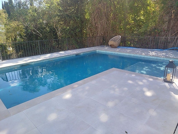 Villa med 4 soverom og separat leilighet - Totalrenovert og innflytningsklar i Campo Mijas