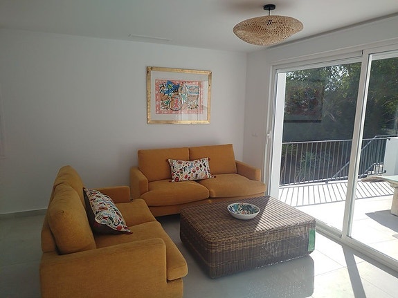 Villa med 4 soverom og separat leilighet - Totalrenovert og innflytningsklar i Campo Mijas