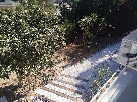 Villa med 4 soverom og separat leilighet - Totalrenovert og innflytningsklar i Campo Mijas