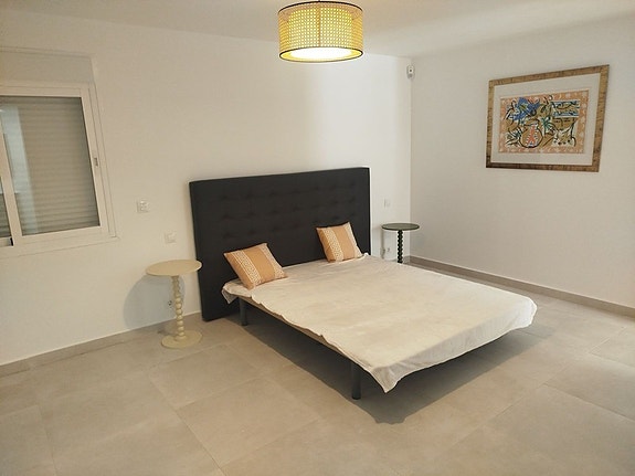 Villa med 4 soverom og separat leilighet - Totalrenovert og innflytningsklar i Campo Mijas