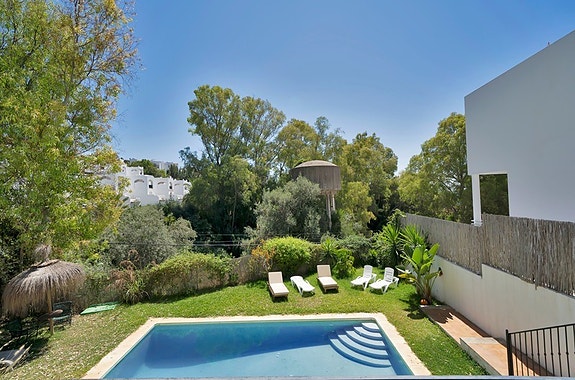 Innholdsrik villa med 5 soverom og stort uteområde - Fredelig beliggenhet i Torremuelle