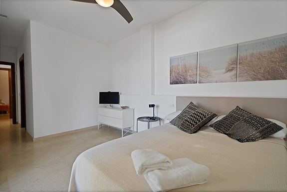 Innholdsrik villa med 5 soverom og stort uteområde - Fredelig beliggenhet i Torremuelle