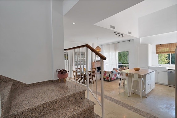 Innholdsrik villa med 5 soverom og stort uteområde - Fredelig beliggenhet i Torremuelle