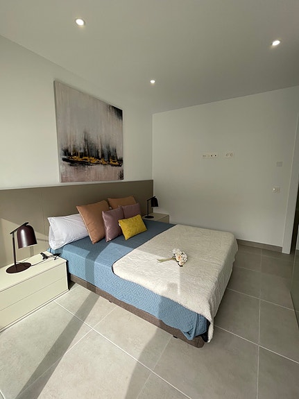 Klar til innflytting | Villa med 3 soverom og 2 bad | Flott uteplass med bassseng og kort vei til stranden!