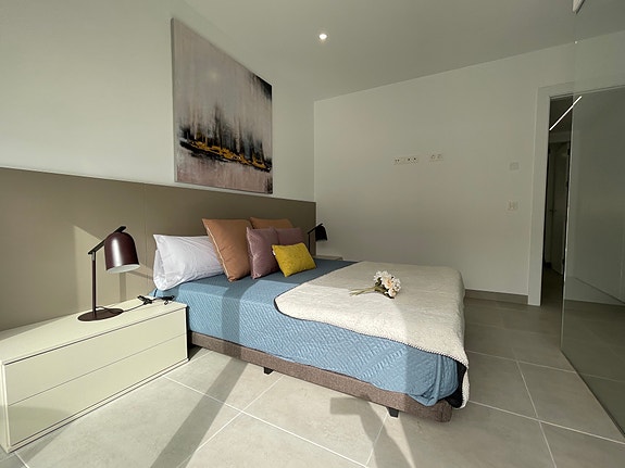 Klar til innflytting | Villa med 3 soverom og 2 bad | Flott uteplass med bassseng og kort vei til stranden!