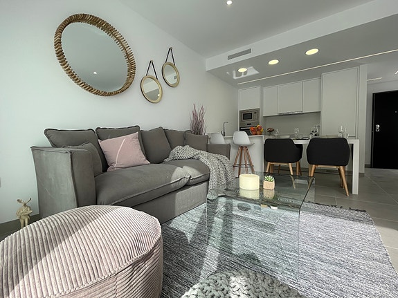 Klar til innflytting | Villa med 3 soverom og 2 bad | Flott uteplass med bassseng og kort vei til stranden!