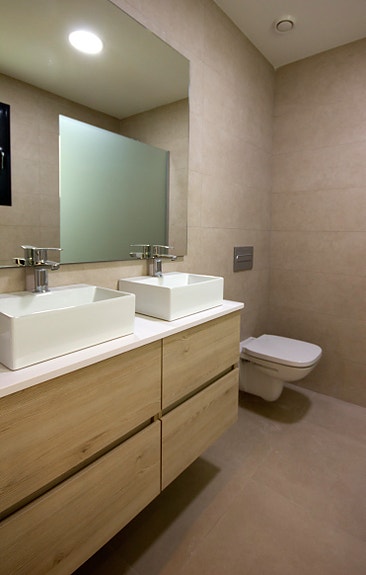 Innbydende toppleilighet med privat takterrasse - Felles basseng og gode fasiliteter