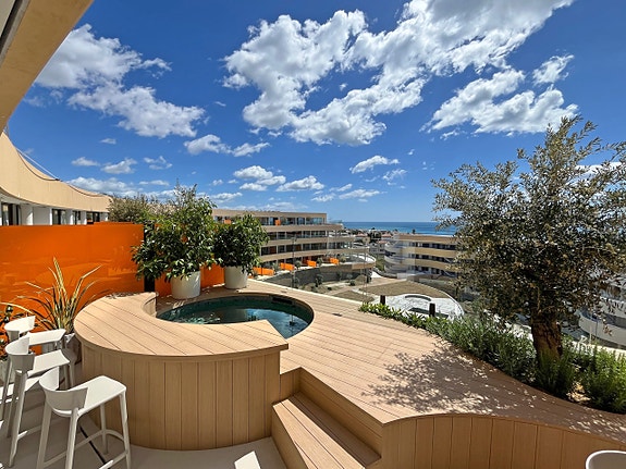 Eksklusiv penthouse-leilighet med 3 soverom | Terrasse på 142m² med basseng | Eksklusive fellesområder