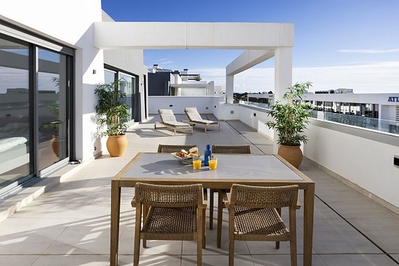 Penthouse med 3 soverom, stor terrasse og havutsikt - New Golden Mile