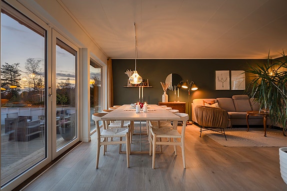 Velkommen til Skorvane 7! Stor og innholdsrik enebolig med familievennlig beliggenhet og gode solforhold