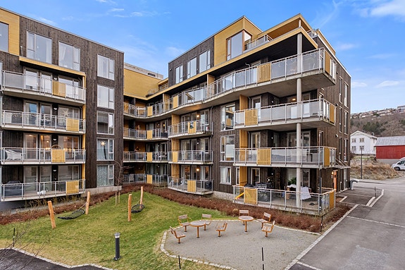 Eiendomsmegler1 ved Morten Løvseth presenterer: Lerkvegen 9.