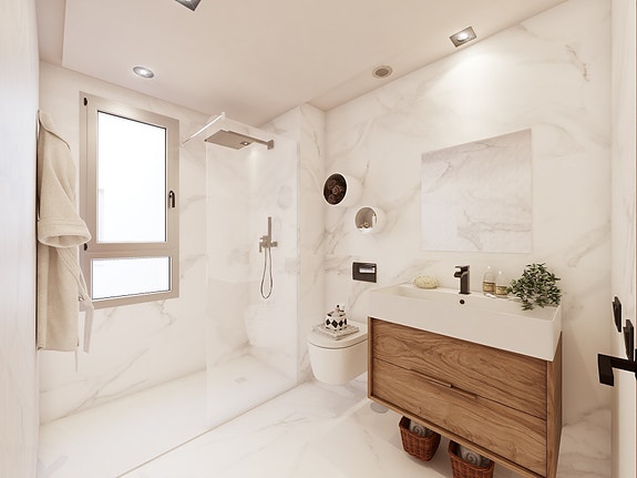 Penthouse med terrasse på 114 m² | 4 soverom og 3 bad | 700m fra stranden | Flotte fellesområder!