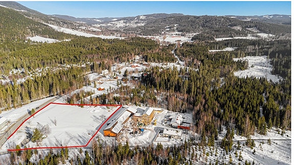 Velkommen til Hurdal Hagetun 2, presentert av Oskar Johannson ved Nordvik. (Foto: Ukjent).