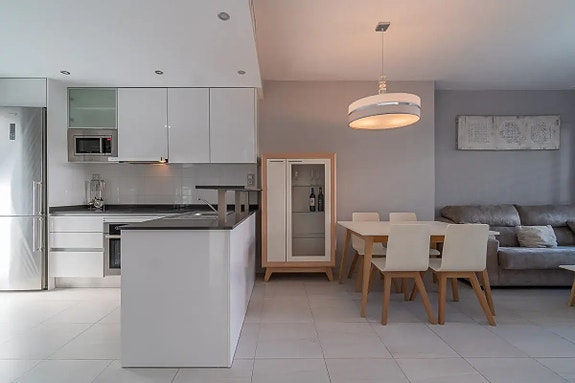 Leilighet med turistlisens - Terrasse, basseng og parkering i Secreto de la Zenia