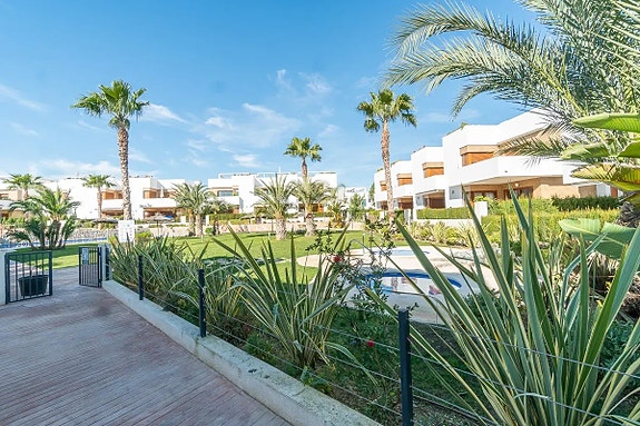 Leilighet med turistlisens - Terrasse, basseng og parkering i Secreto de la Zenia