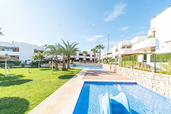 Leilighet med turistlisens - Terrasse, basseng og parkering i Secreto de la Zenia