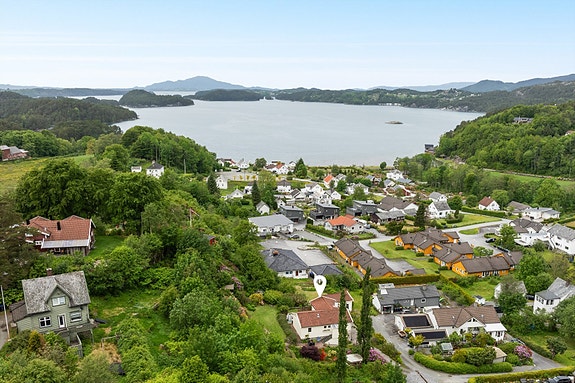 Velkommen til Tingvegen 26 - Presentert av eiendomsmegler Kristoffer Hutcheson Ekrene v/Aktiv Eiendomsmegling! Fotograf: Vestbris