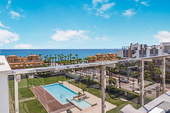 Eksklusiv penthouse med 3 soverom - Takterrasse med panoramautsikt - Like ved stranden