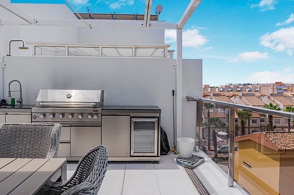 Eksklusiv penthouse med 3 soverom - Takterrasse med panoramautsikt - Like ved stranden