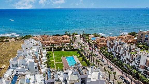 Eksklusiv penthouse med 3 soverom - Takterrasse med panoramautsikt - Like ved stranden