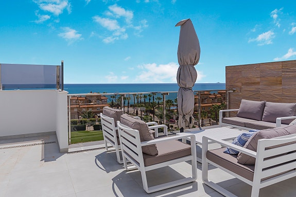 Eksklusiv penthouse med 3 soverom - Takterrasse med panoramautsikt - Like ved stranden