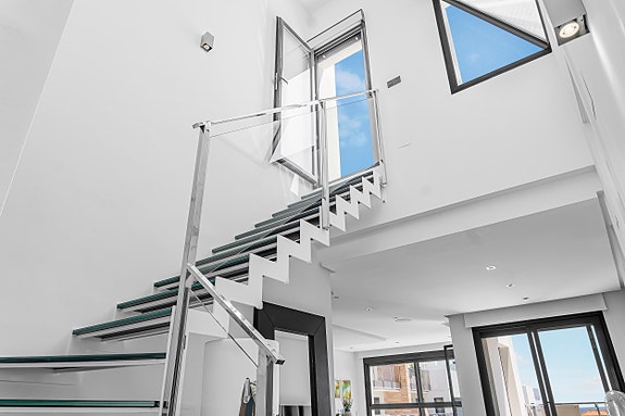 Eksklusiv penthouse med 3 soverom - Takterrasse med panoramautsikt - Like ved stranden