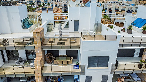 Eksklusiv penthouse med 3 soverom - Takterrasse med panoramautsikt - Like ved stranden