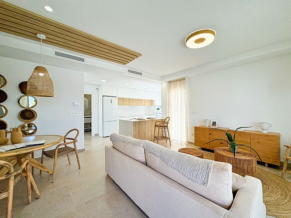 Kun 2 igjen! Nøkkelferdig villa | Privat basseng og takterrasse | Romslig planløsning - 3 soverom og 3 bad