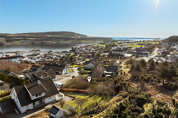 Velkommen til Lyngvegen og denne boligtomten! Fotograf: Vestbris