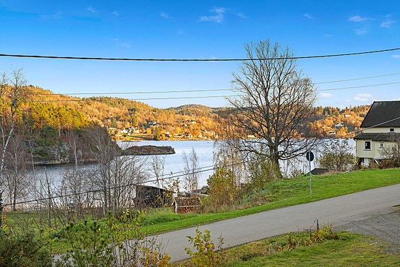 Aktiv eiendomsmegling v/Rose Røstberg presenterer tomt på Damfaret beliggende på Hvalen i Porsgrunn. Foto: Boligfotograf1