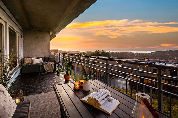 Velkommen til Jordstjerneveien 29A - Presentert av Emil E. Jacobsen v/Nordvik bolig. Foto: Peter Futo.