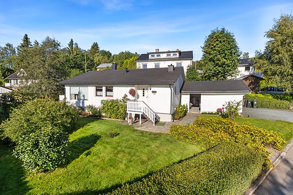 Velkommen til Dalstien 12, presenert av EiendomsMegler 1 ved Stian Berg.