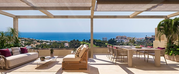 Eksklusiv penthouse med andalusisk sjarm | 3 soverom og store terrasser | Utsikt!