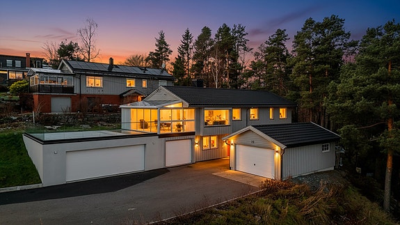 Velkommen ti Høyåsvegen 28! Foto: A7 media