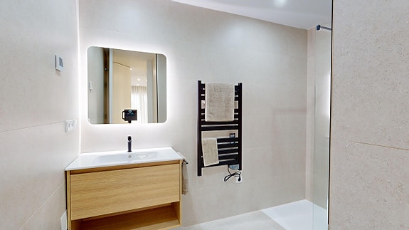 Siste ledige! Eksklusiv hjørne-leilighet med 3 soverom og 2 bad | Luksuriøse fellesområder | Attraktiv beliggenhet