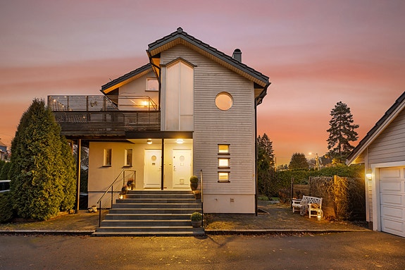 Velkommen til
Løkkeveien 4 v/Stian Holmen-Jensen i PrivatMegleren Bærum