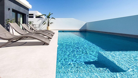 Luksusvilla med basseng, fjellutsikt og fleksibel planløsning (4-5 soverom)