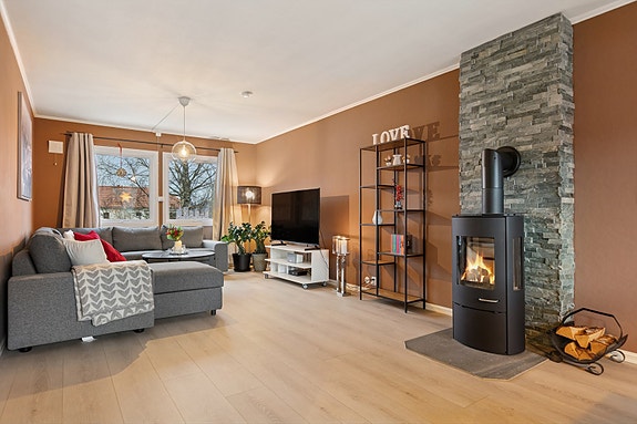 Håkon Parelius Hellandsjø ved DNB eiendom har gleden av å presentere Nordre Hallsetveg 85B!