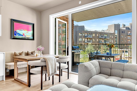 Magnus Grasmo v/EIE eiendomsmegling har gleden av å presentere Løkentunet 13!